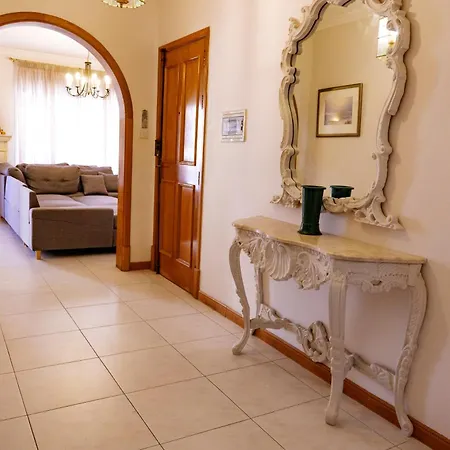 St Julians Balutta Bay Huge Flat! -2min From Seafront Apartment *