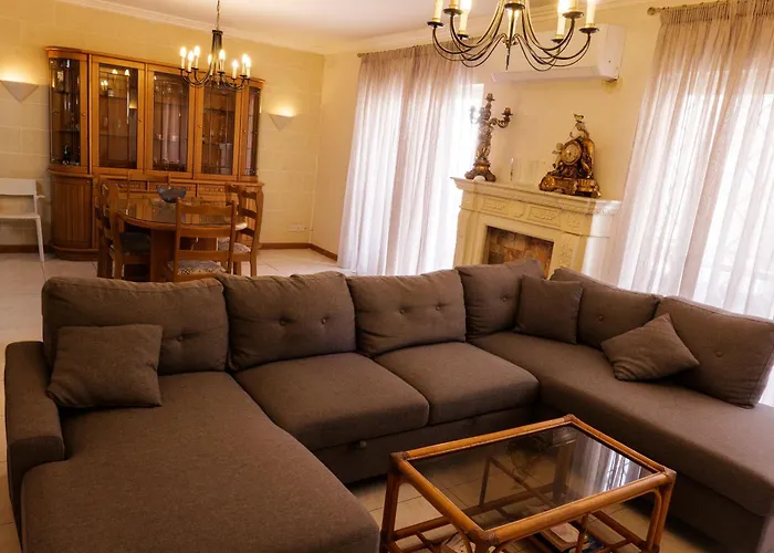 Appartement St Julians Balutta Bay Huge Flat! -2min From Seafront San Ġiljan