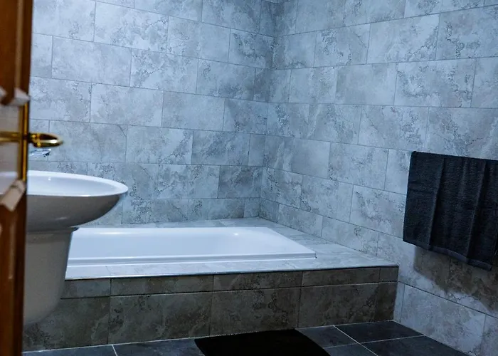 St Julians Balutta Bay Huge Flat! -2min From Seafront Appartement