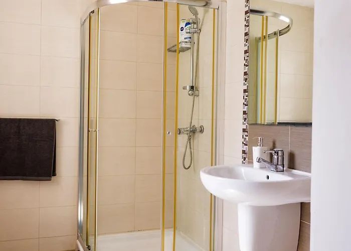 St Julians Balutta Bay Huge Flat! -2min From Seafront