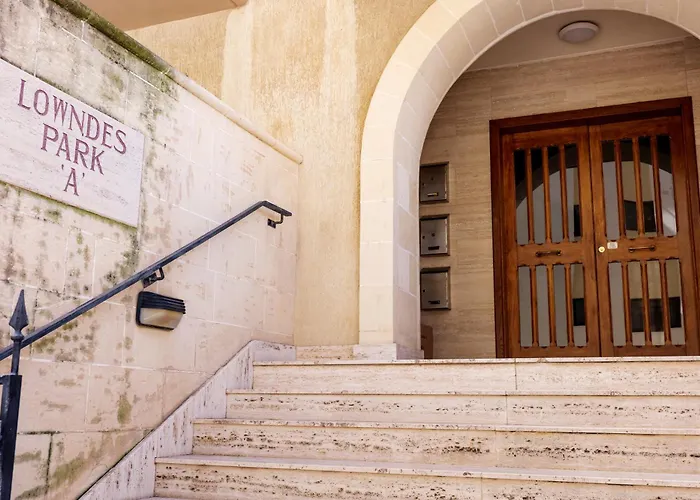 St Julians Balutta Bay Huge Flat! -2min From Seafront Appartement