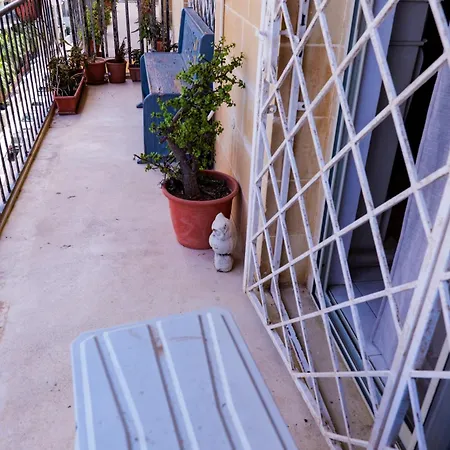 아파트 St Julians Balutta Bay Huge Flat! -2min From Seafront Saint Julian's